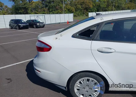 2017 Ford Fiesta S из США, поврежденный, VIN 3FADP4AJ7HM146003